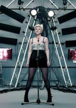 Robyn: Dancing on My Own